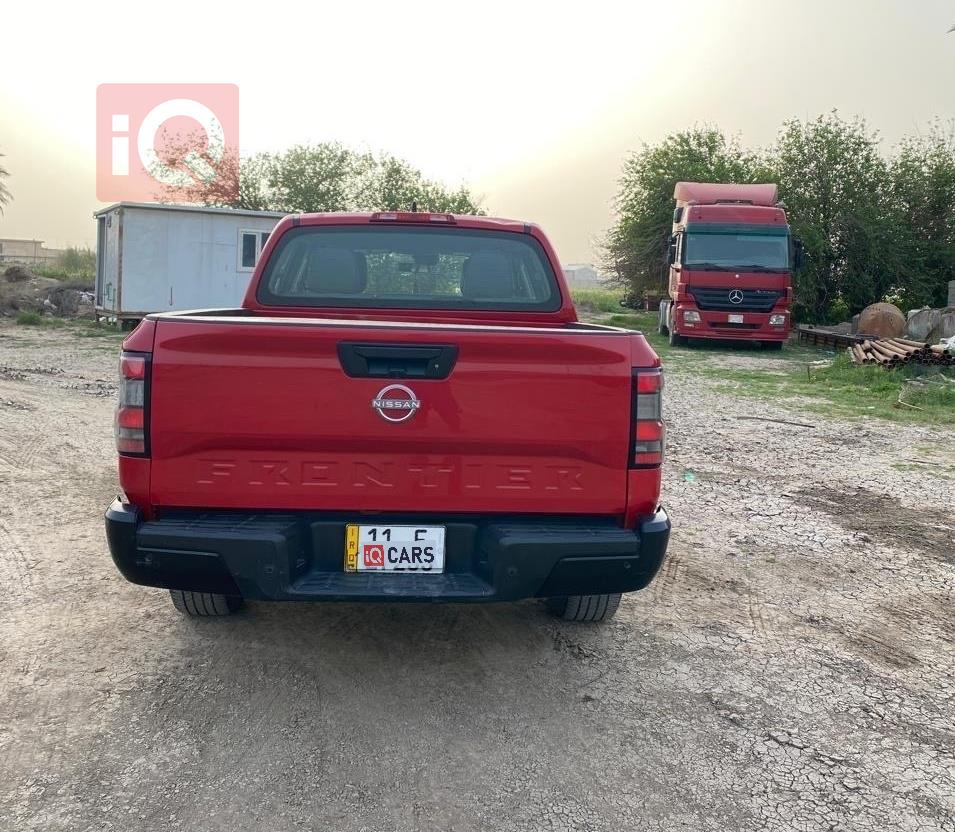 نيسان فرونتر